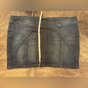 Y2K Jean skirt- Jeasica Simpson size 12.